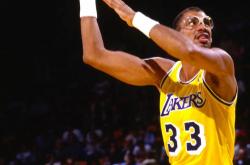 开云体育平台APP-罗马将士赢得胜利，继续向前迈进