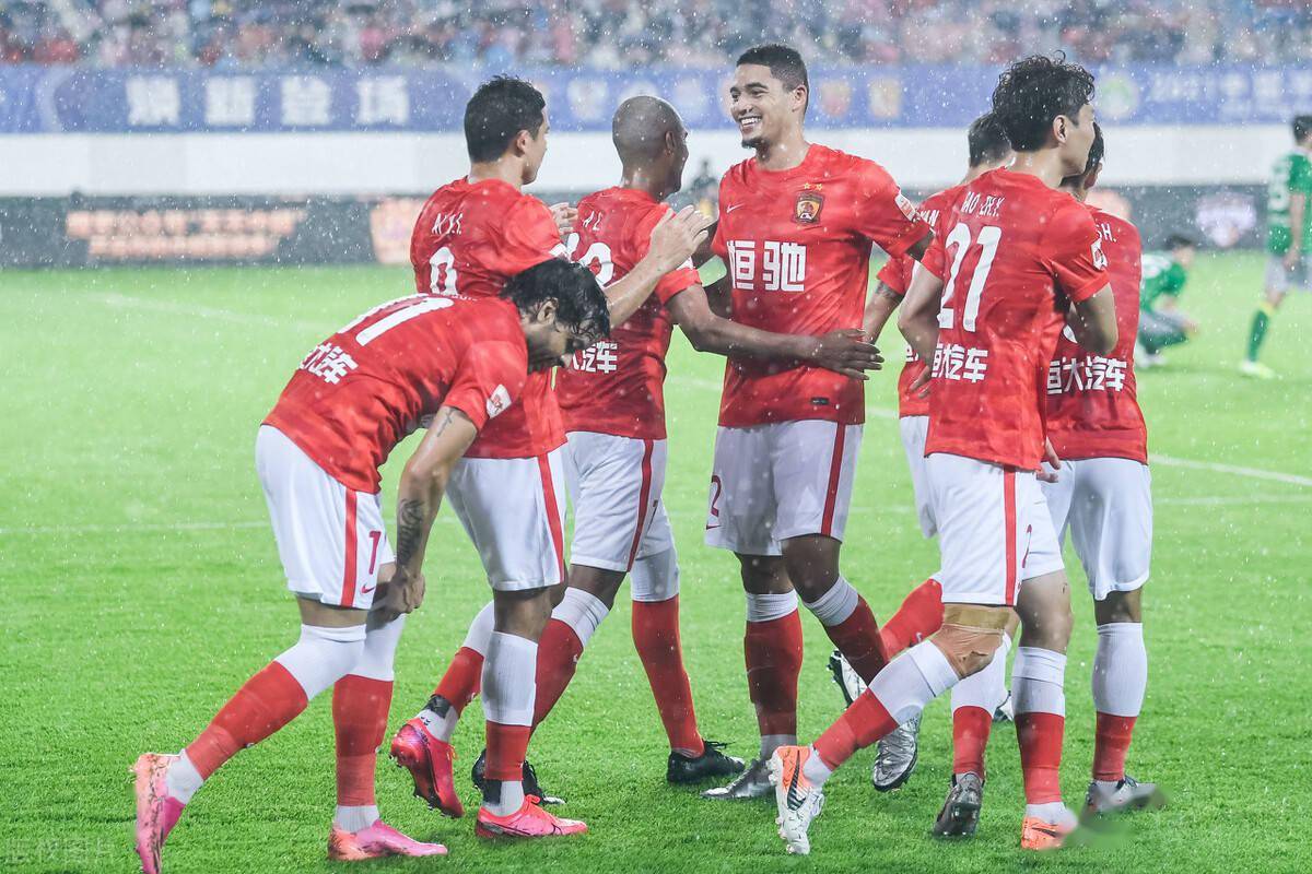 面对恒大，恒大上演激烈一战的简单介绍