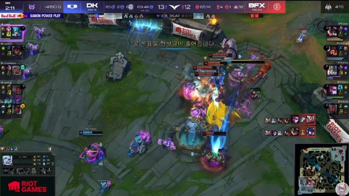 DK绝杀PSG,ShowMaker打出惊人五杀小组赛2:1(洛杉矶) DK绝杀PSG,ShowMaker打出惊人五杀小组赛2:1(洛杉矶)