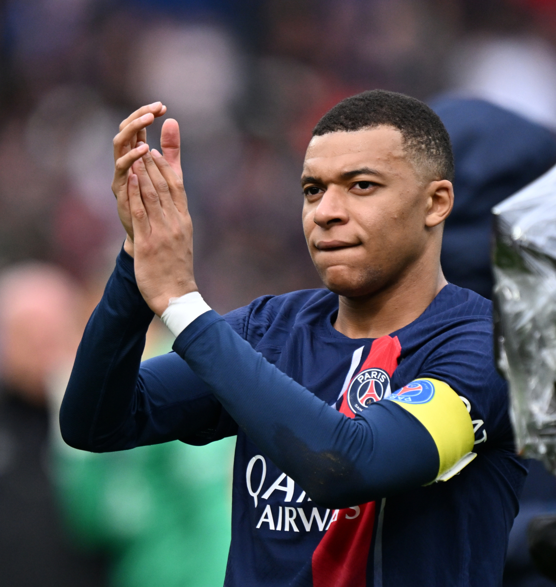 巴黎圣日耳曼惨遭逆转,晋级之路蒙阴云 巴黎圣日耳曼惨遭逆转,晋级之路蒙阴云