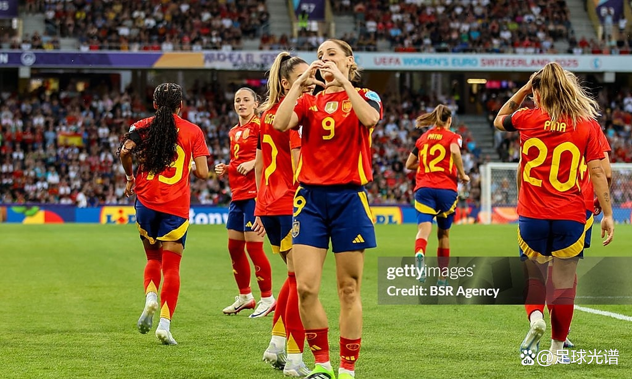 荷兰女足国家队晋级欧洲杯半决赛 荷兰女足国家队晋级欧洲杯半决赛