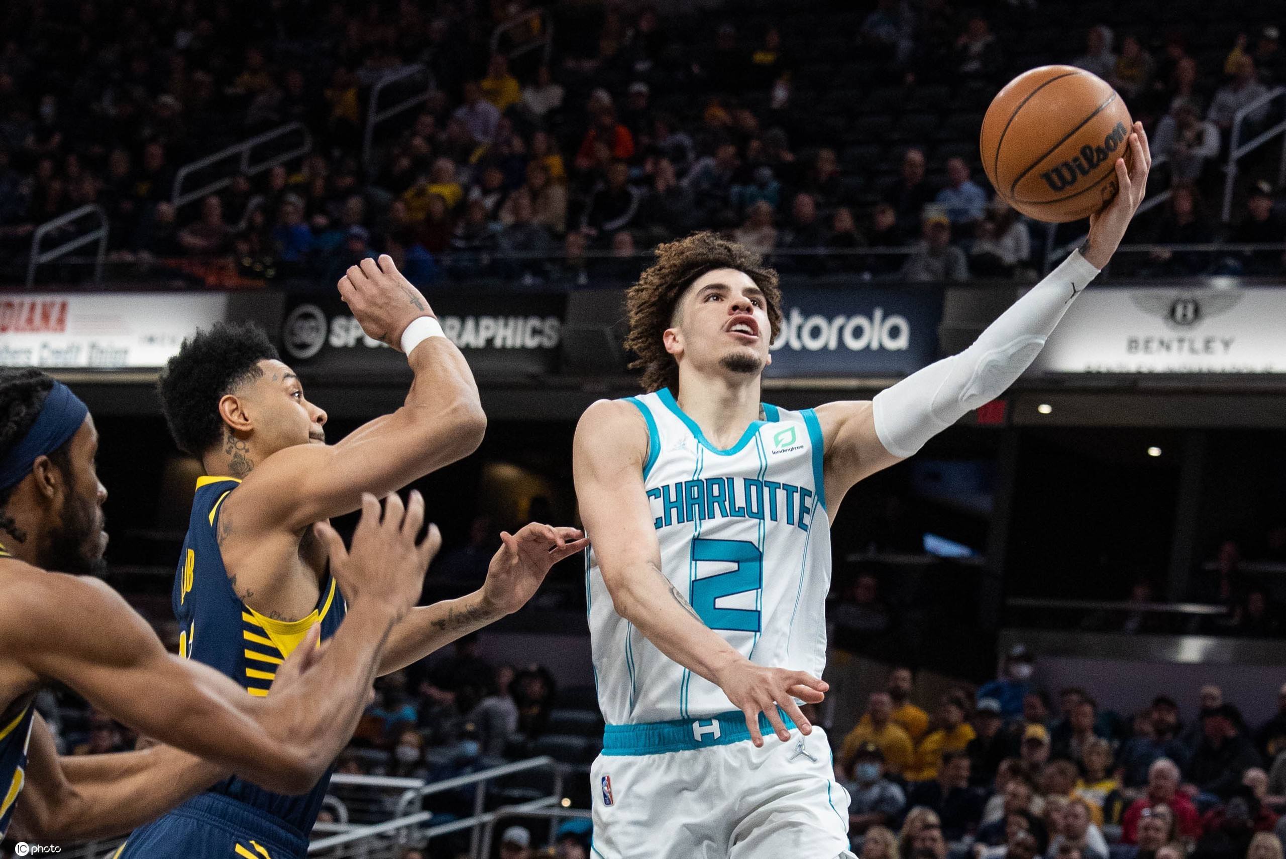 深圳队险胜上海队，莫兰特惊艳四座的简单介绍