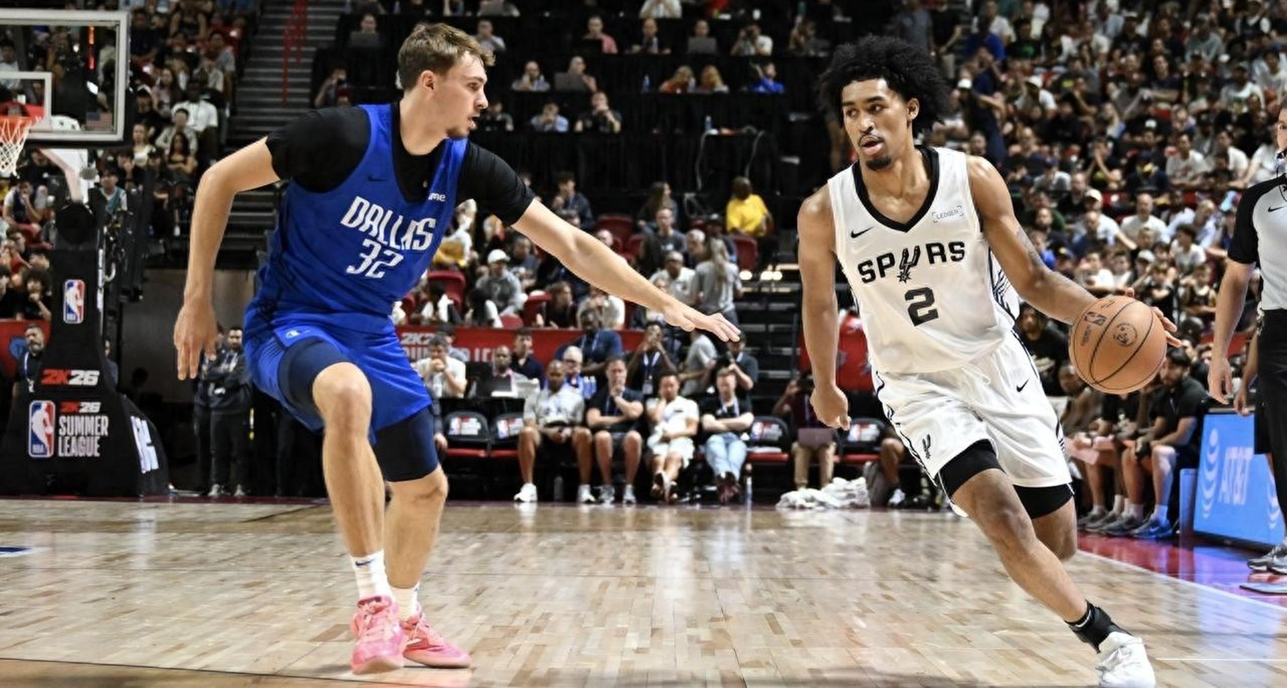 北京队完胜马刺,塔图姆点燃赛场 北京队完胜马刺,塔图姆点燃赛场